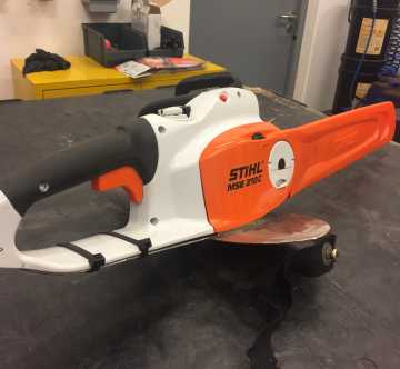 Stihl MS210CE 230V chainsaw with chip collection
