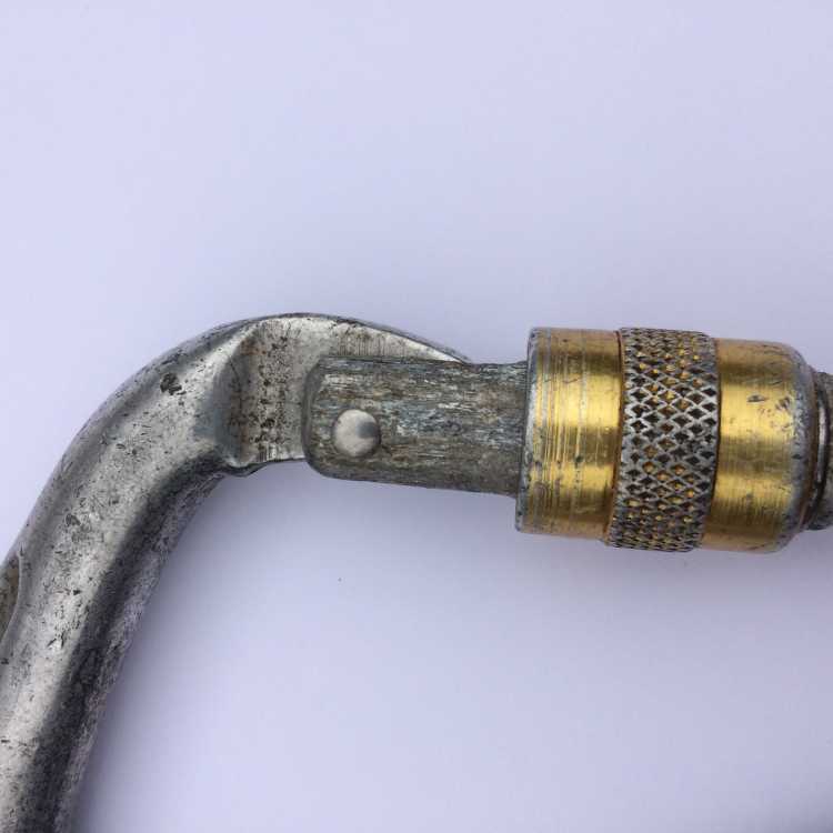 Corrosion to gate of old screw gate karabiner