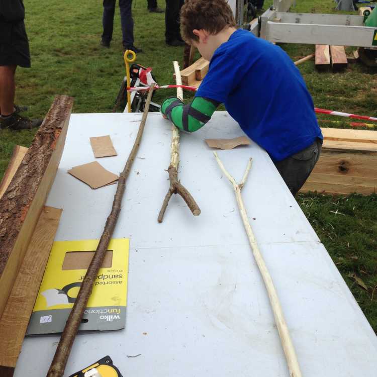 Bentley Woodfair 2017 whittling